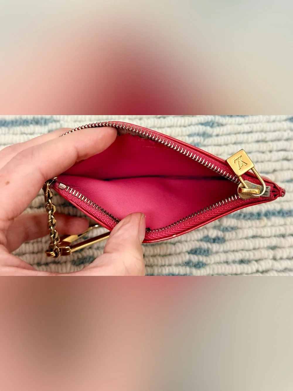 LOUIS VUITTON Vintage Y2K Classic Red Monogram Vernis Key Pouch Pouchette Cles